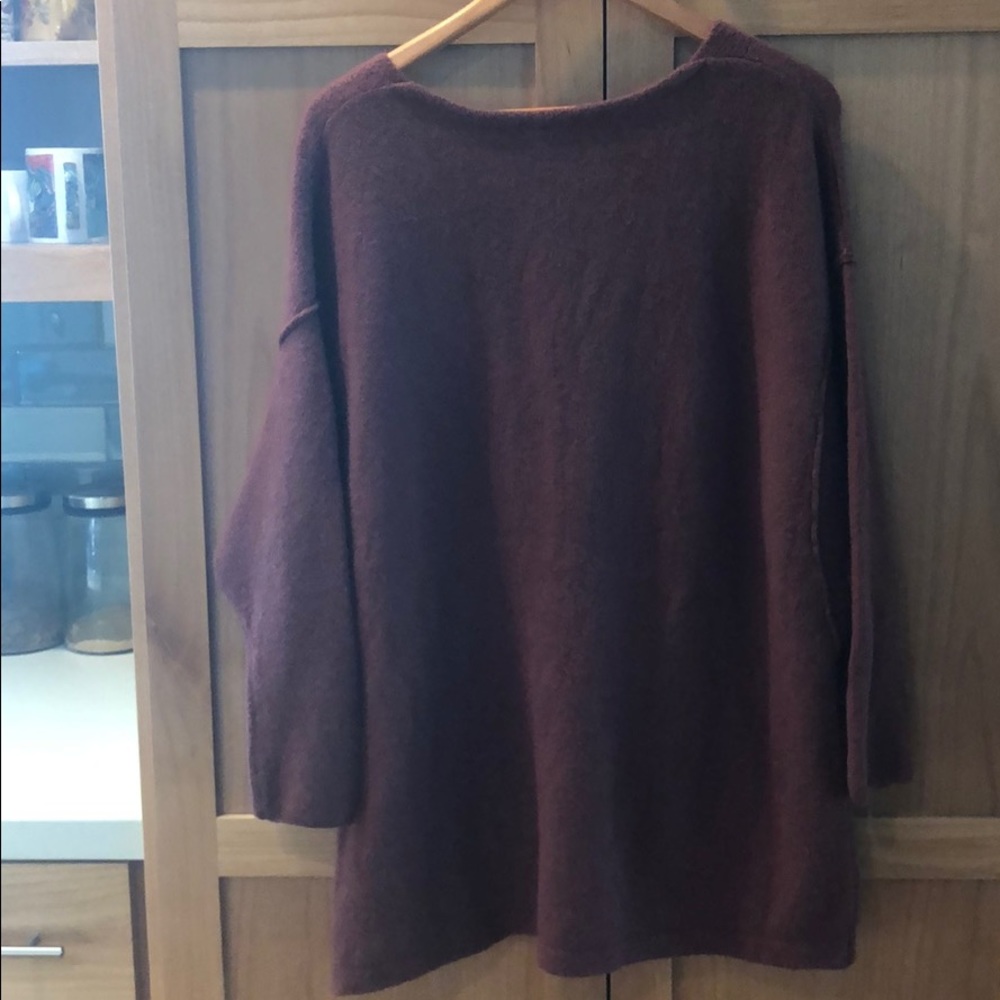 Sweater - Picture 6 of 6